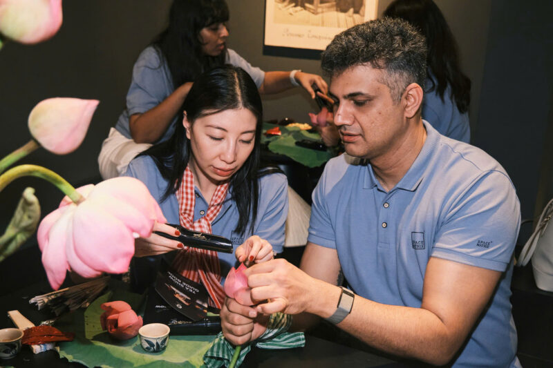 Hands-on Discovery of Vietnamese Lotus Tea & Culture