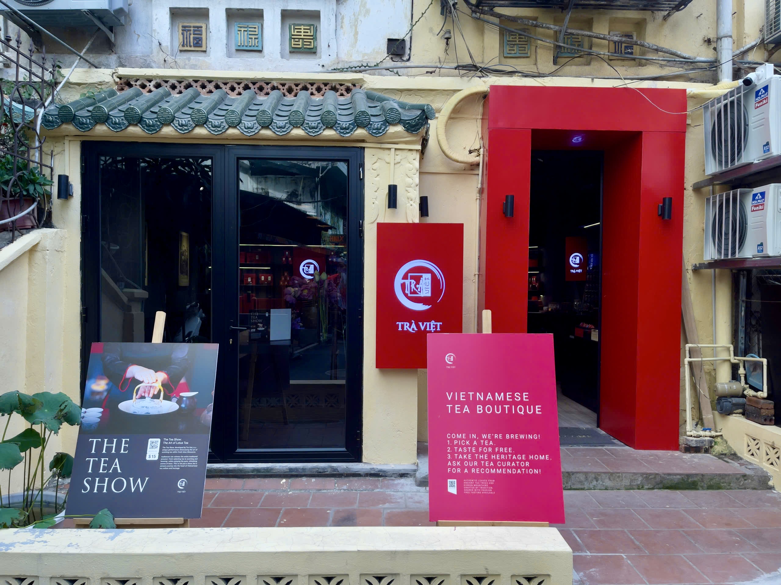 Trà Việt 14 Đường Thành, Hà Nội - mặt tiền